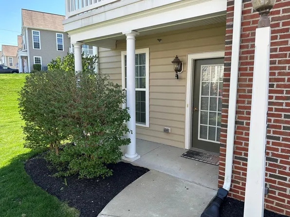 714 Whitetail Dr, Hummelstown, PA 17036