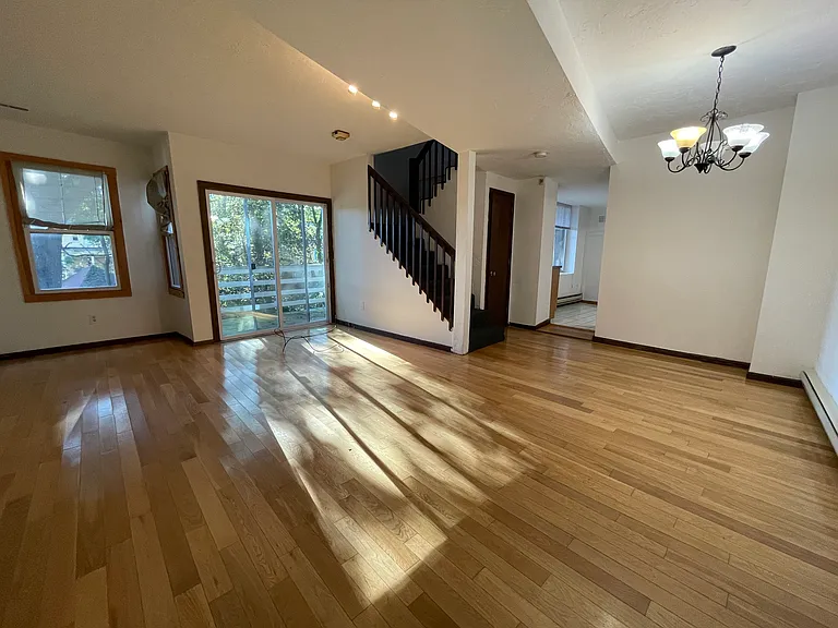 89 Sheridan St #3 — Photo 6