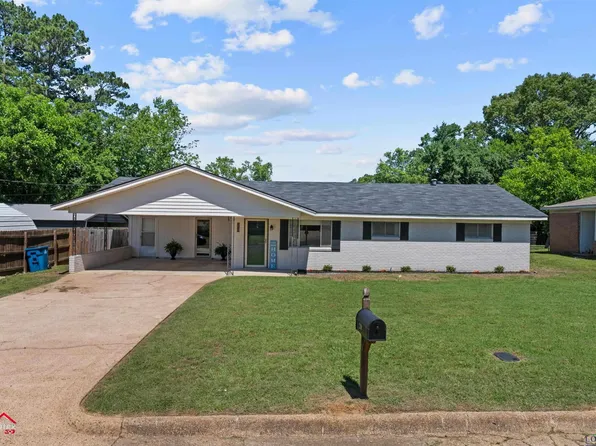 210 Southview Dr, Henderson, TX 75654