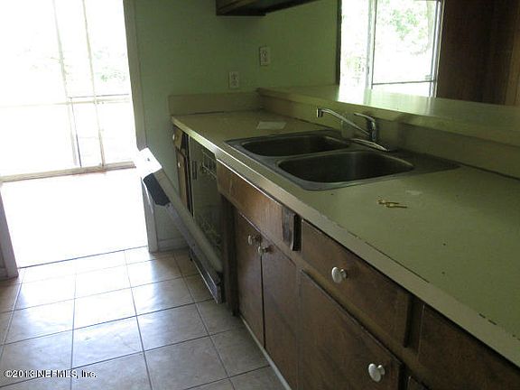 3rd image of 3535 Lenczyk Drive W