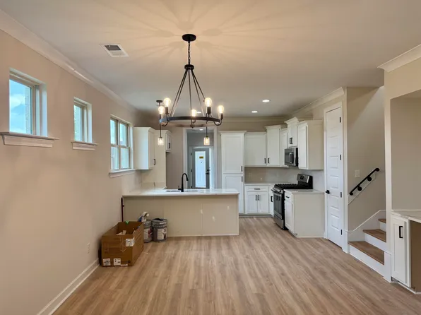 5549 Shipp Rd, Millington, TN 38053