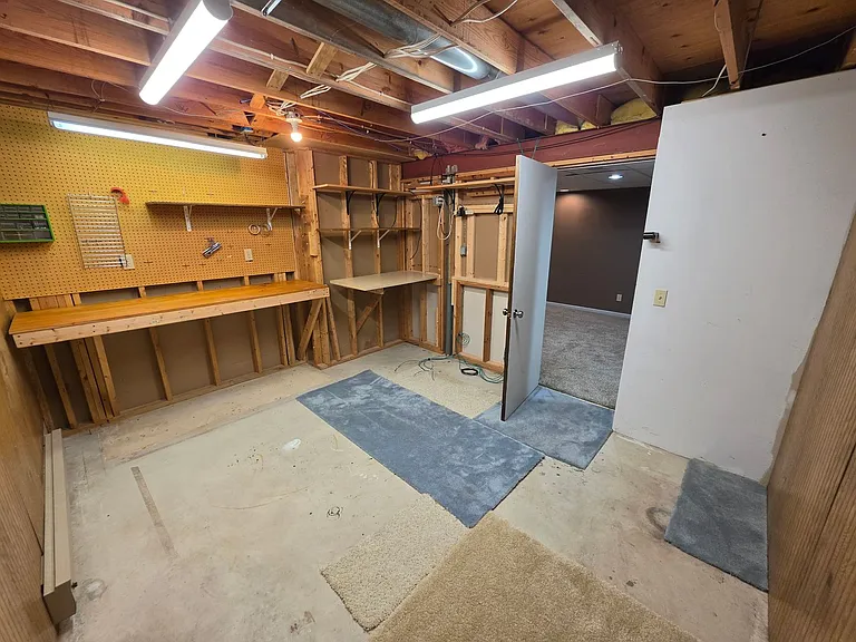723 10th St — Photo 3
