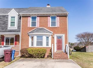 1722 Volvo Pkwy, Chesapeake, VA 23320