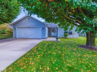 3929 Pebble Beach Dr, Franklin, IN 46131