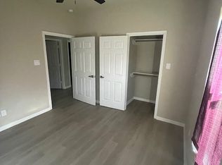 2031 Kansas St, La Marque, TX 77568