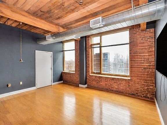 4th image of 146 Court St APT 604