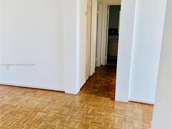 3rd image of 1357 Collins Ave APT C3