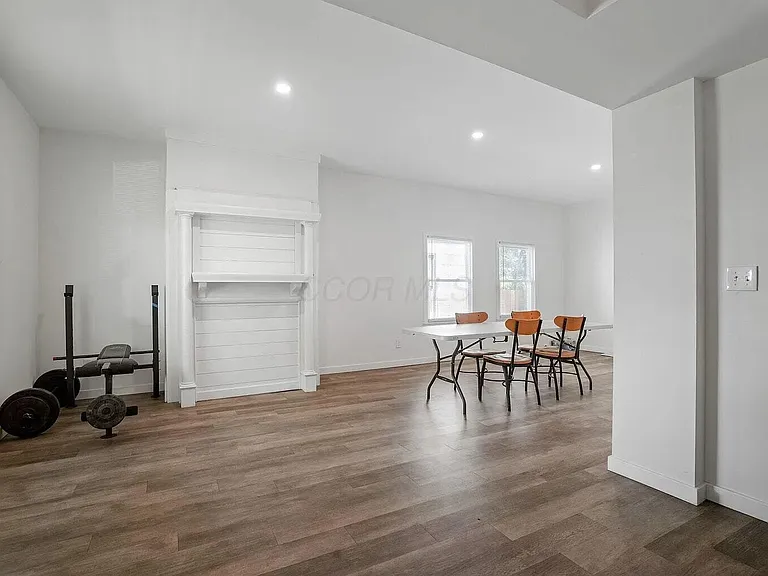 2278 Ridgeway Ave #2278 — Photo 3