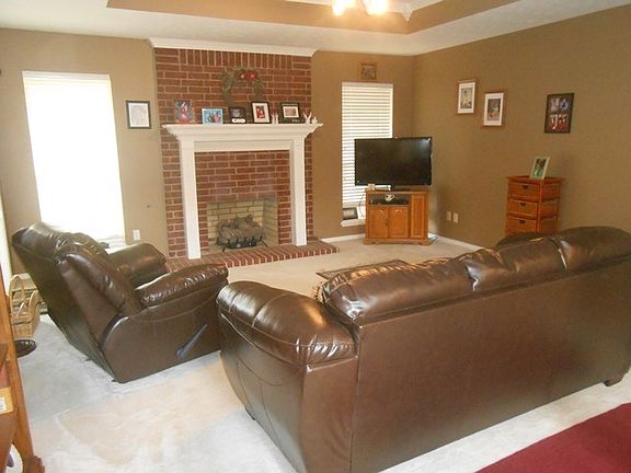 4th image of 5612 Forest Bend Ln
