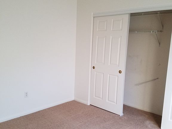 4th image of 5468 Royal Vista Ln