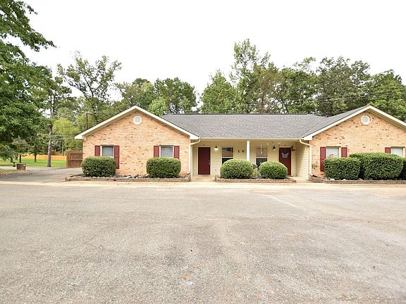 2nd image of 102-110 Shady Way #103-A
