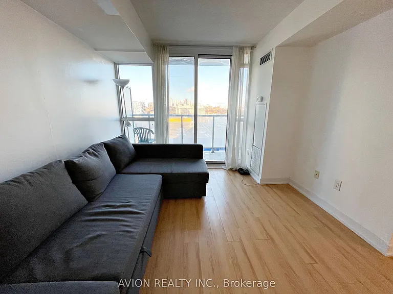 121 McMahon Dr #705 — Photo 6