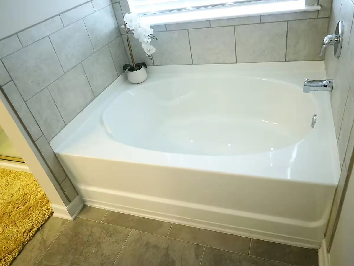 3 bed, 2.5 bath, 1600 sqft, $1,594 — Photo 4