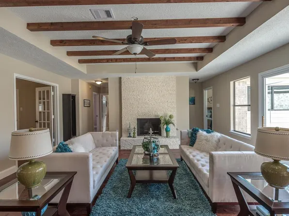 1406 Park Wind Dr, Katy, TX 77450