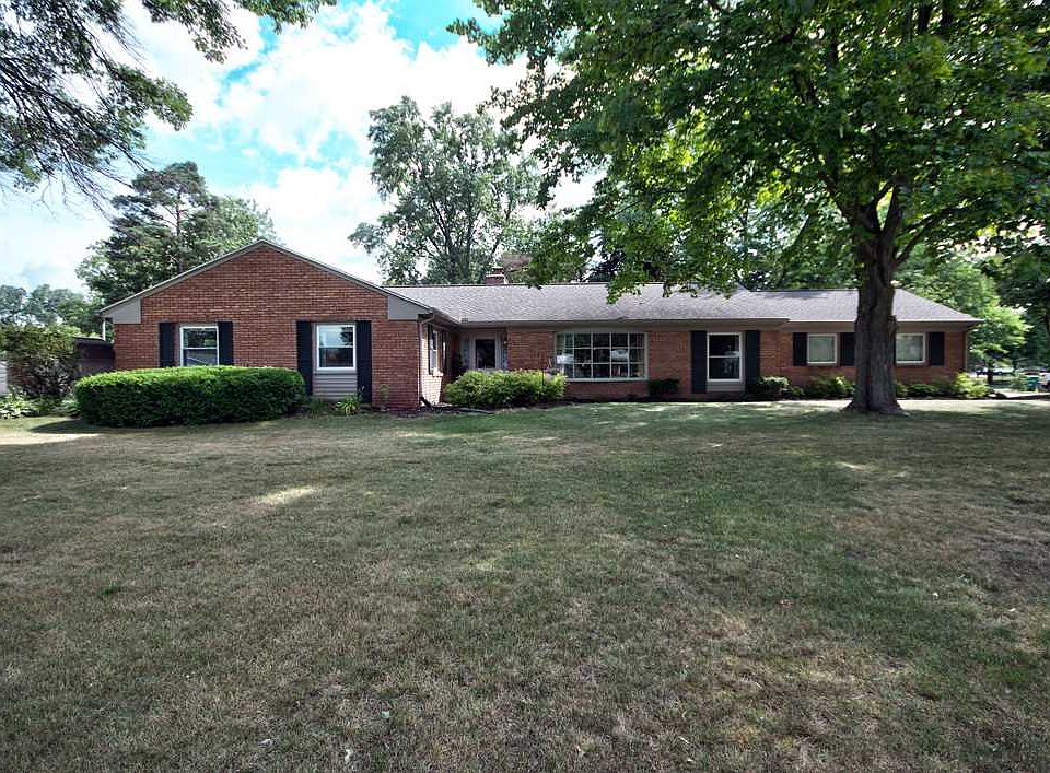1st image of 54704 Merrifield Dr