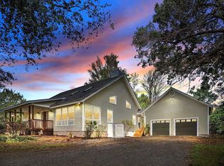 1210 Holly Creek Ln, Chapel Hill, NC 27516