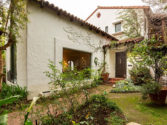 3rd image of 1715 S El Molino Ave