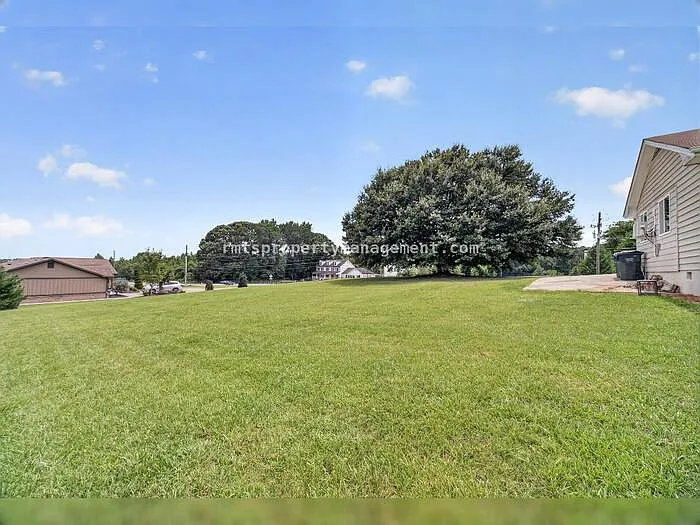 2591 Doc Hughes Rd — Photo 41