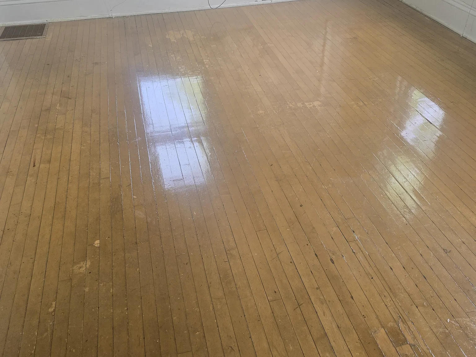 1 bed, 1000 sqft, $1,500 — Photo 1