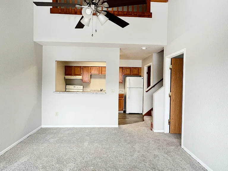 2550 N Limestone St — Photo 21