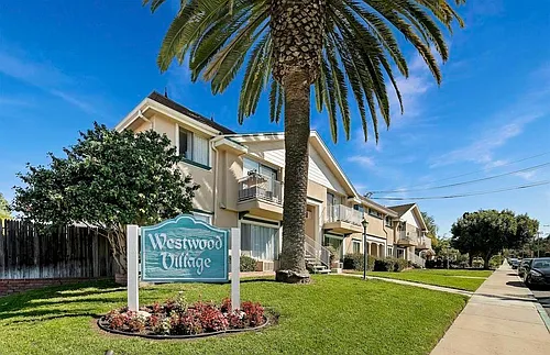 4475 Dale Ave #208 Photo 1