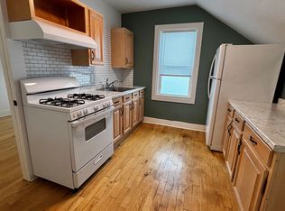 712 Toledo St #B, Adrian, MI 49221
