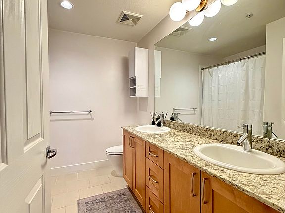 5th image of 1111 E 27th St #318