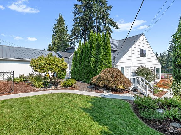 3rd image of 2128 Madrona Point Drive