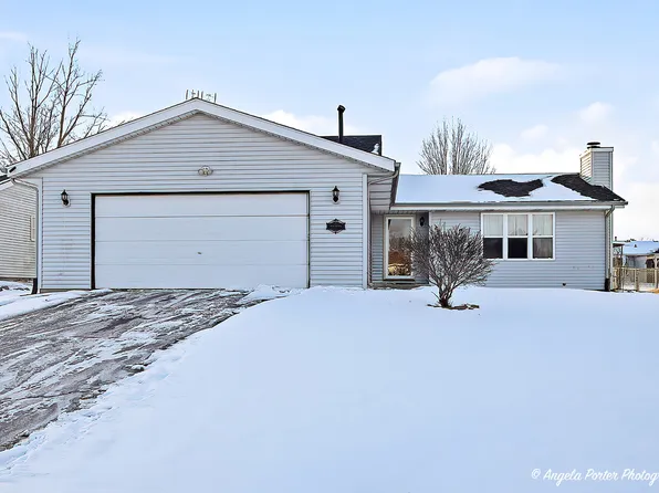 130 Sundance Trl, Capron, IL 61012