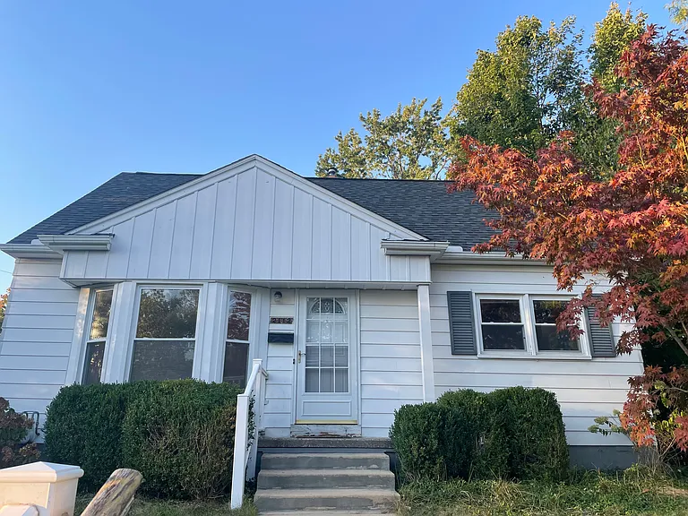 2112 Alice St — Photo 2