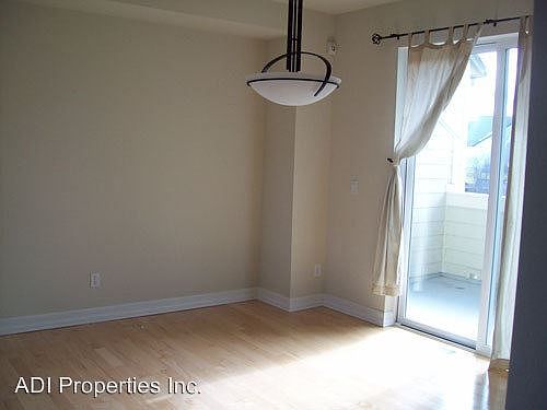 3rd image of 6616 NE Rosebay Dr