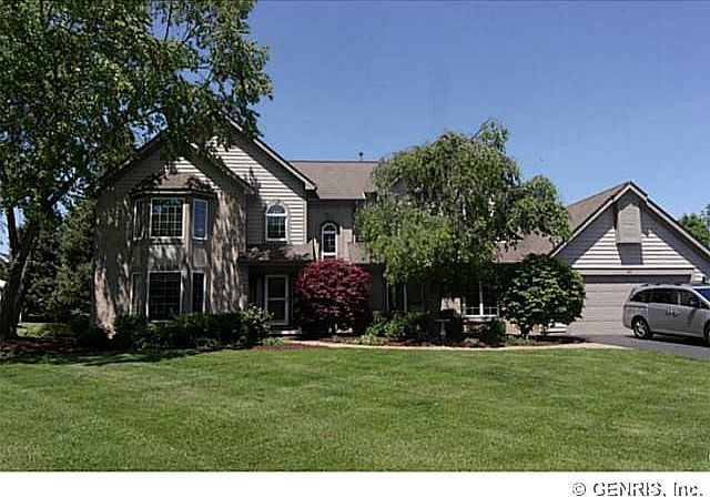 1st image of 40 Woodfield Dr