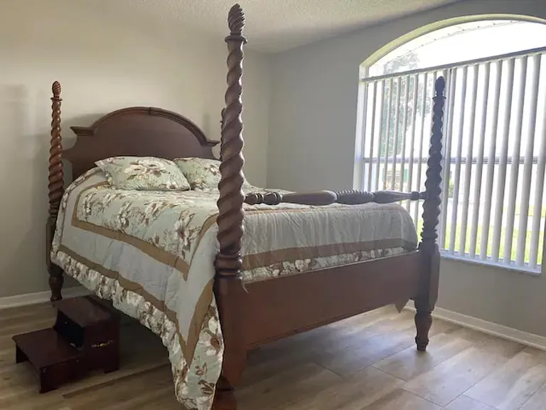 820 Cortez Ave — Photo 11