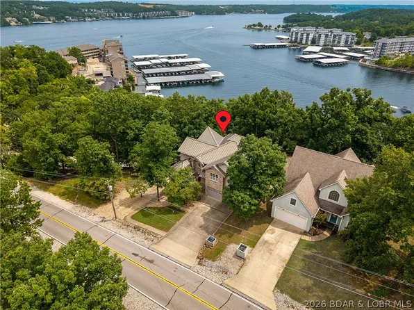 1898 Carol Rd, Lake Ozark, MO 65049