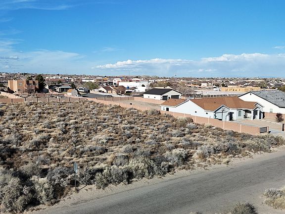 5th image of 1867 12th Ave SE