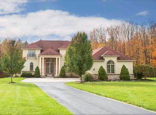 11785 Ascot Ln, Chagrin Falls, OH 44023