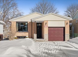 527 Cody Cres, Newmarket, ON L3Y 5L9