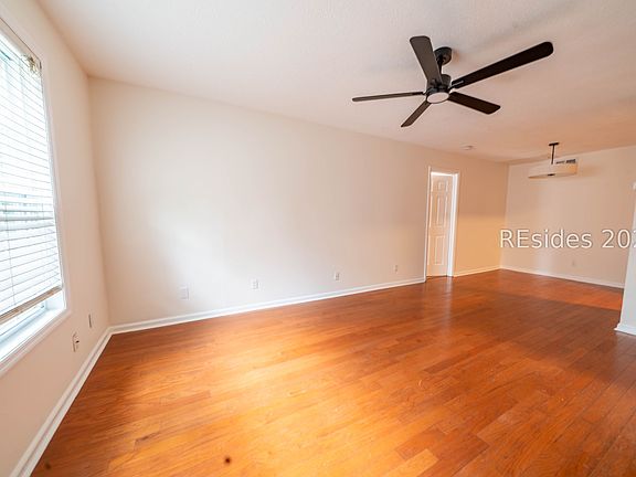 2nd image of 50 Marshland Road UNIT 1