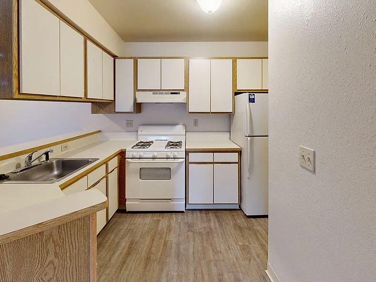 Trappers Cove Apartments — Photo 72