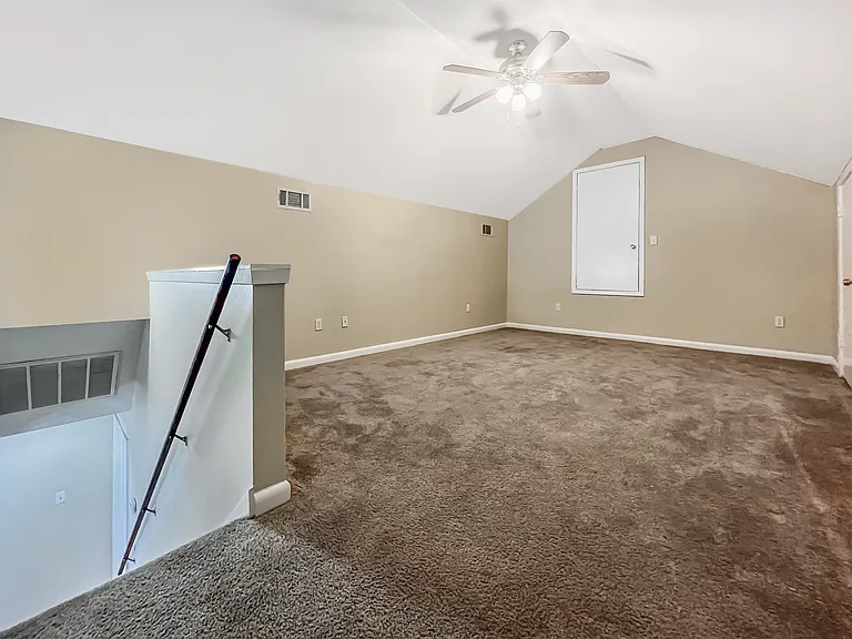 7725 Zimpel St — Photo 9