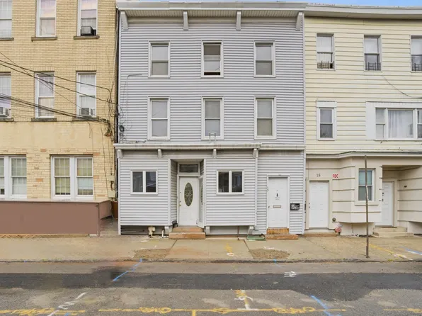 13 Cottage Street image 1 of 30