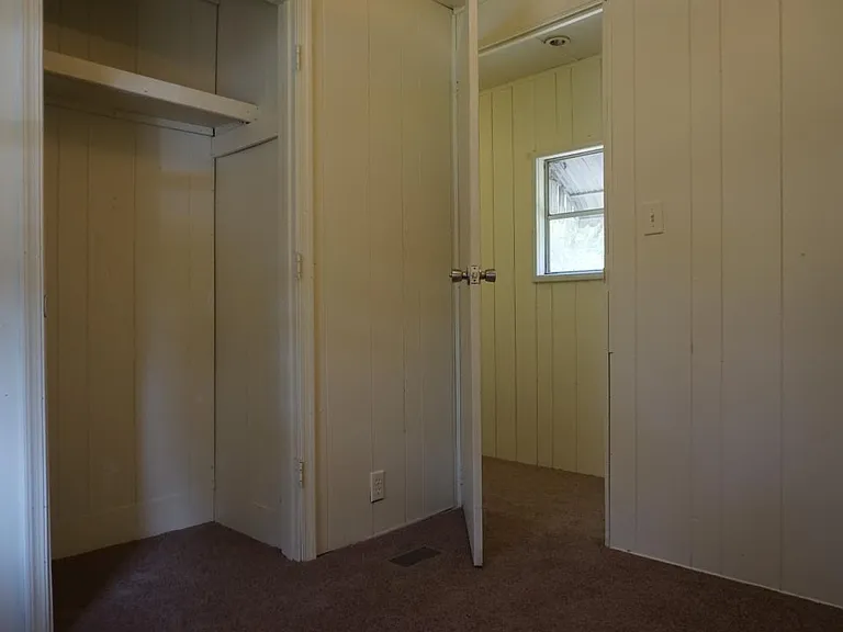 1101 Rolling Hills Rd — Photo 6