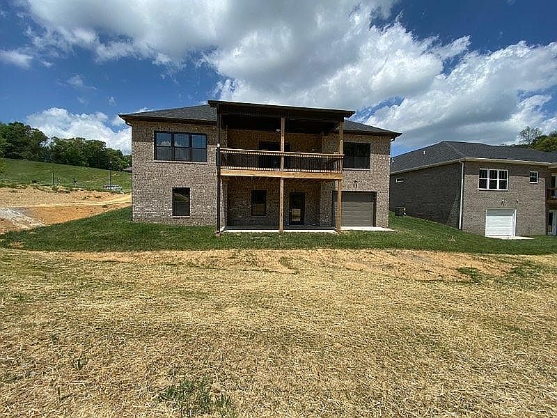 1st image of 871 Garden Dr