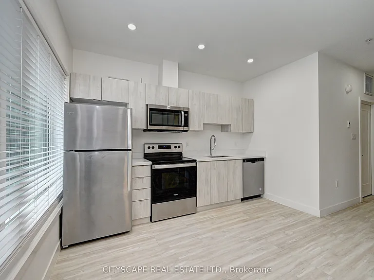 408 Dundas St S #212 — Photo 20