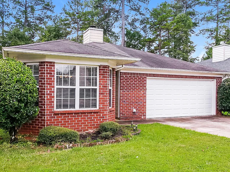 295 Lakeview Trl — Photo 4