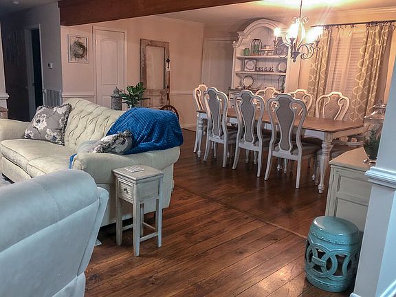 4th image of 126 Dogwood Dr
