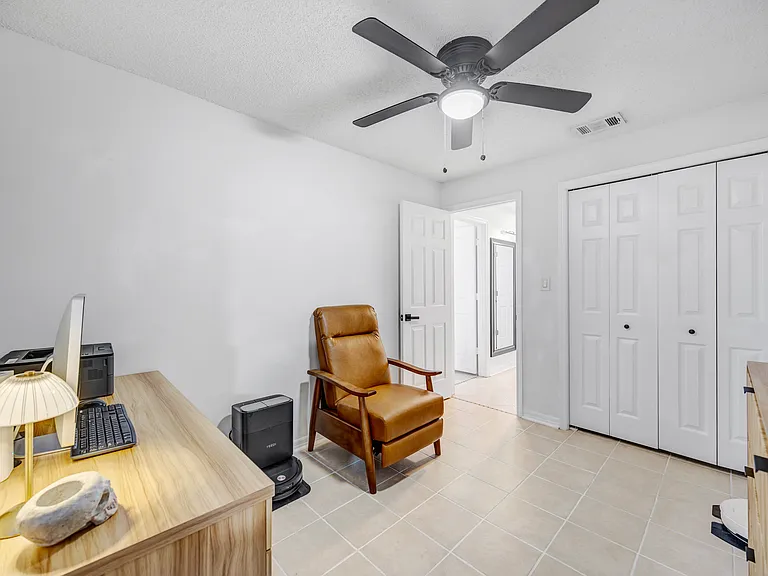 5811 Mabel St — Photo 14