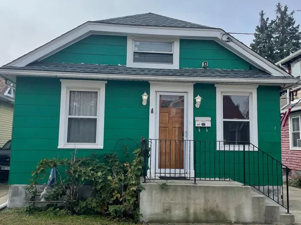 828 Bergen St, Gloucester City, NJ 08030