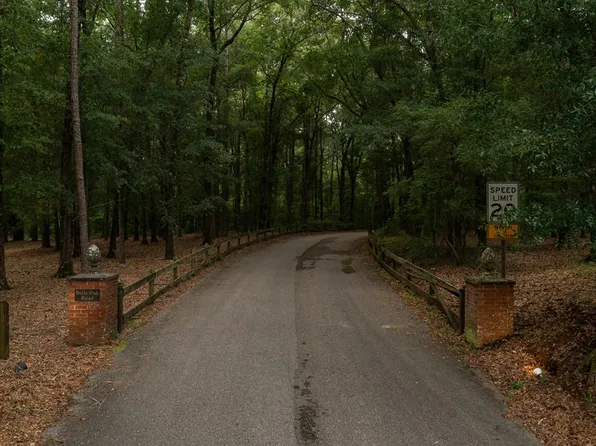 5 Belle Oak Rd, Dothan, AL 36303