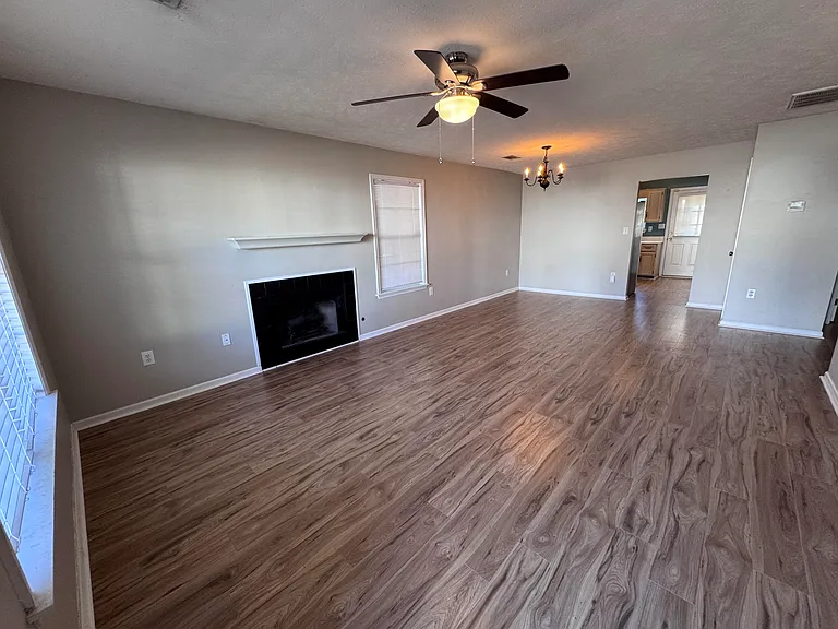 212 Spring Oak Ln — Photo 5